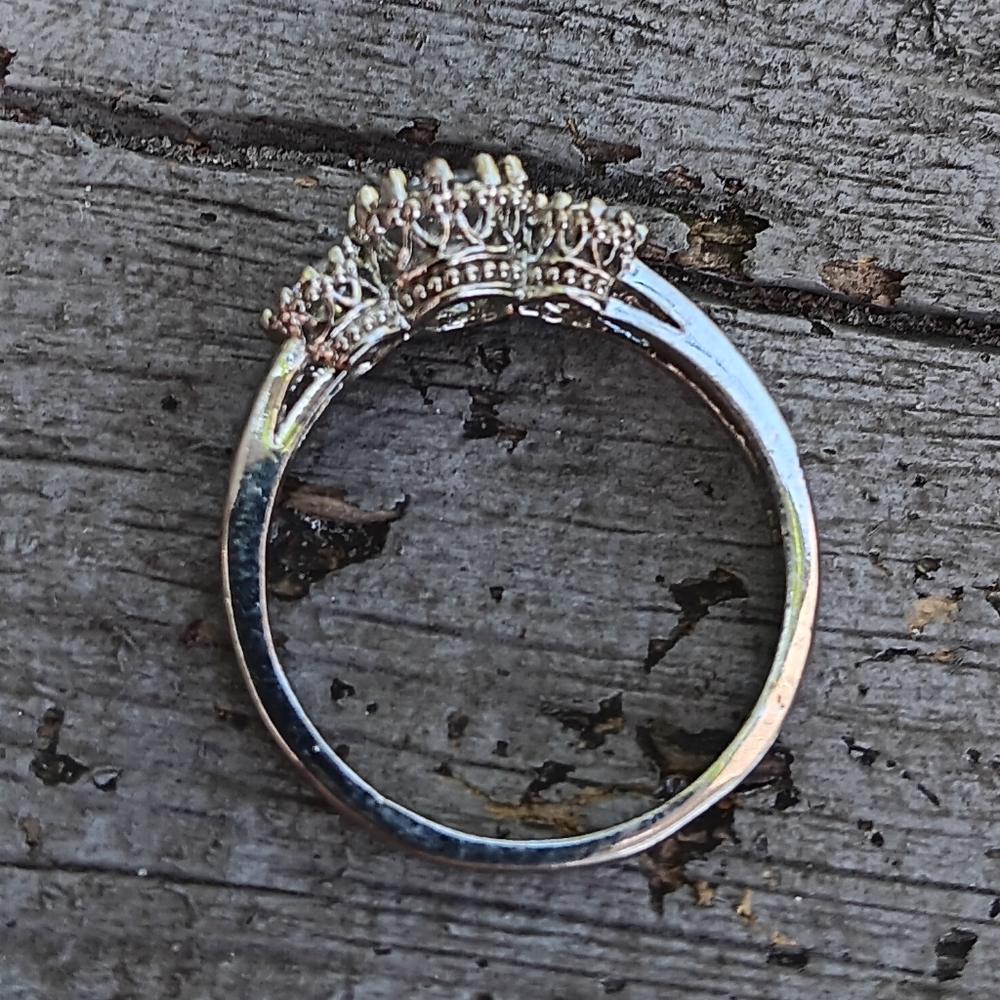 Avon Silver Tone CZ Ring size 11 - Picture 8 of 10